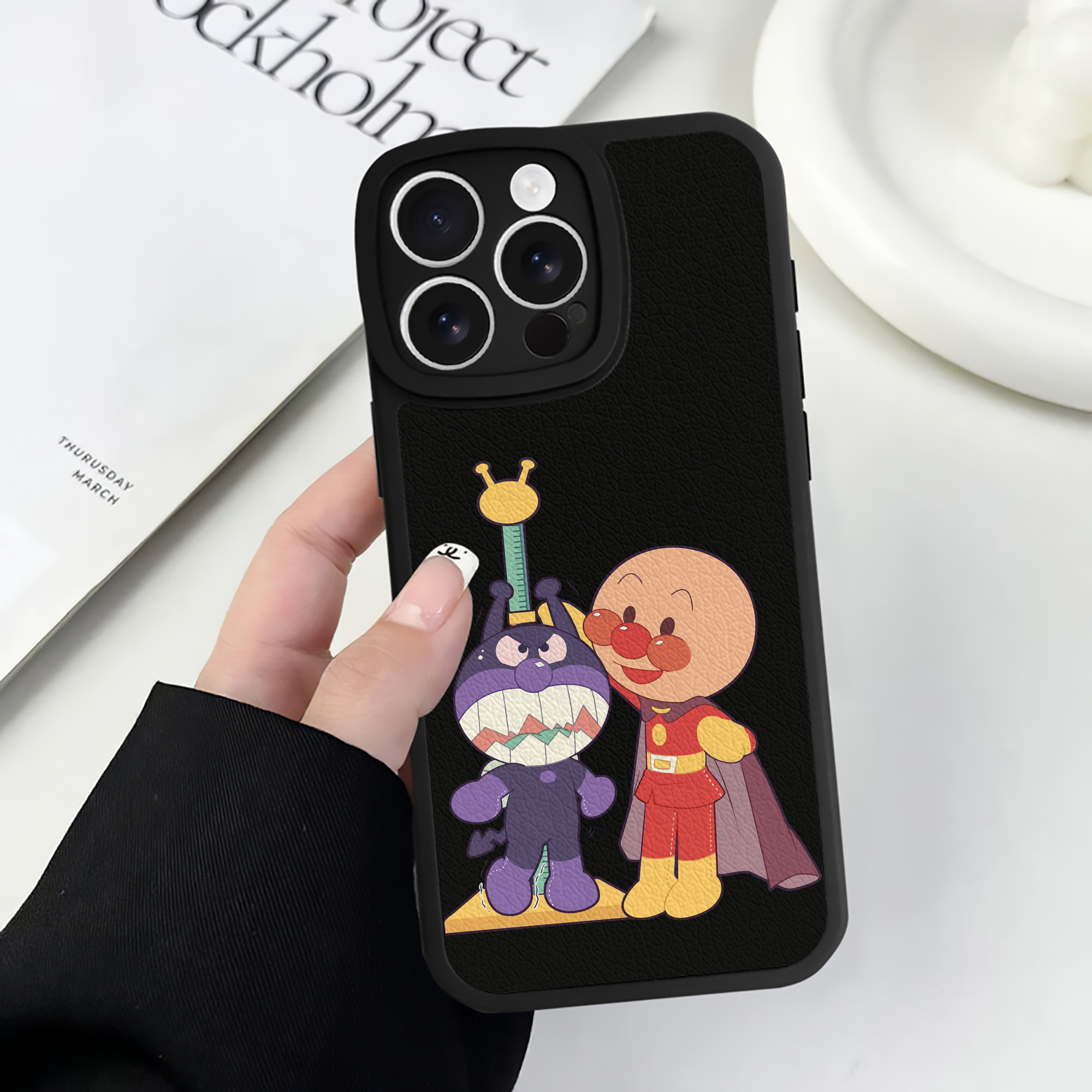 （画像用） アンパンマン Anpanman 【iPhone 16シリーズ対応】シリコンスマホケース（レザー調） 材質：シリコン